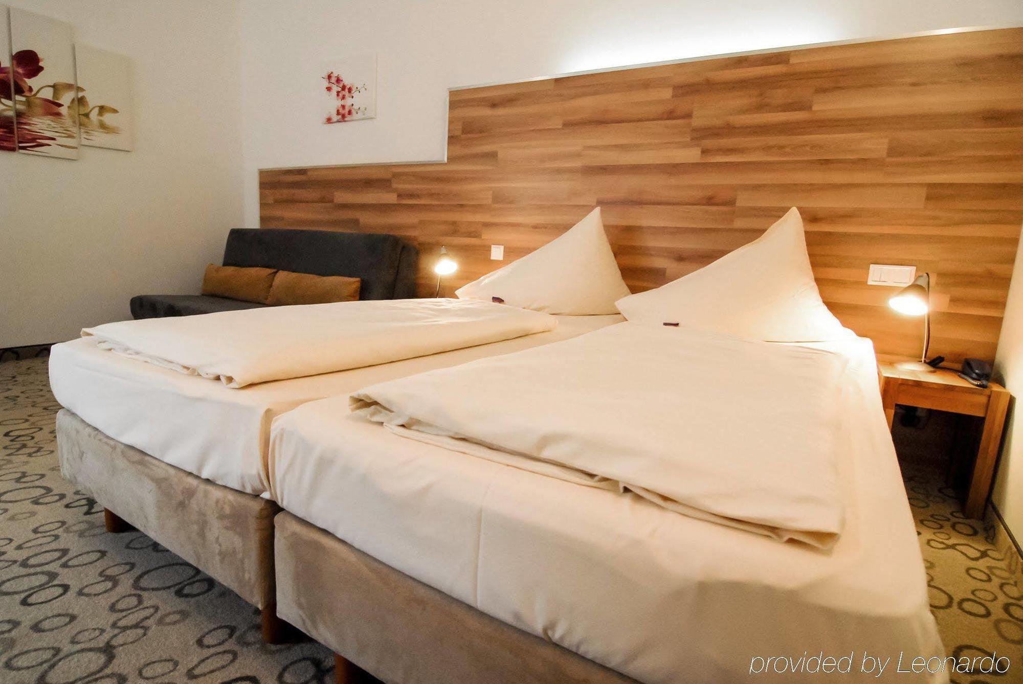 Petul Apart Hotel Am Ruhrbogen Bochum Extérieur photo