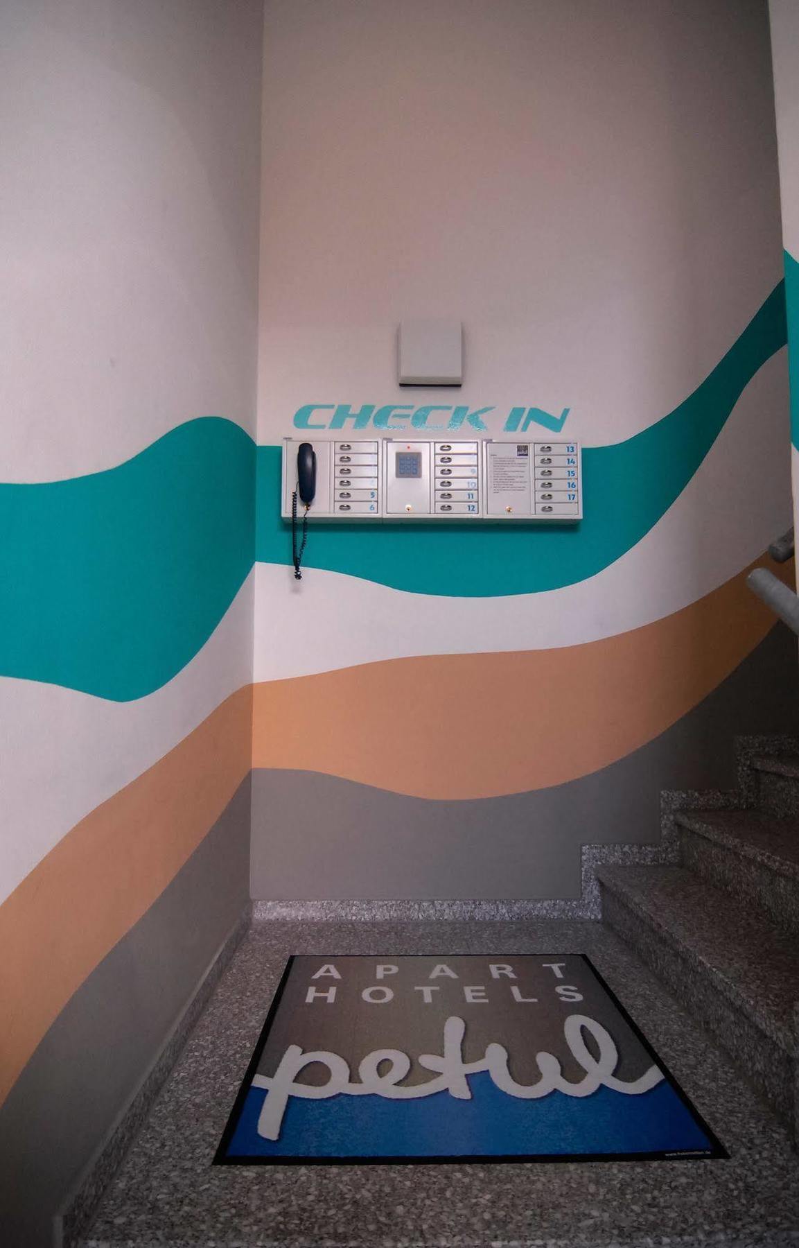 Petul Apart Hotel Am Ruhrbogen Bochum Extérieur photo